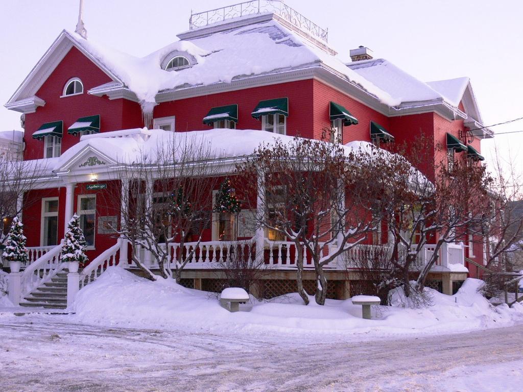 Hotel-Auberge La Grande Maison Et Spa Байе-Сен-Пол Екстериор снимка